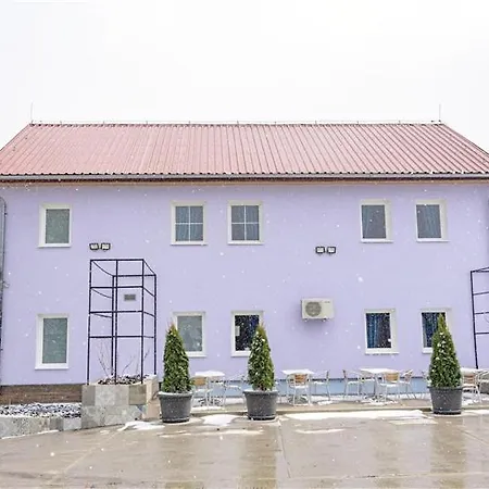 Iron Cube Struzna