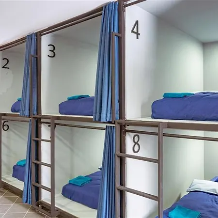 Iron Cube Capsule hotel Struzna